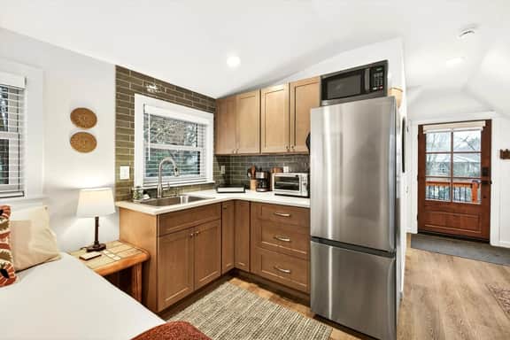 Canova - #1652 - Heartwood Hideaway
